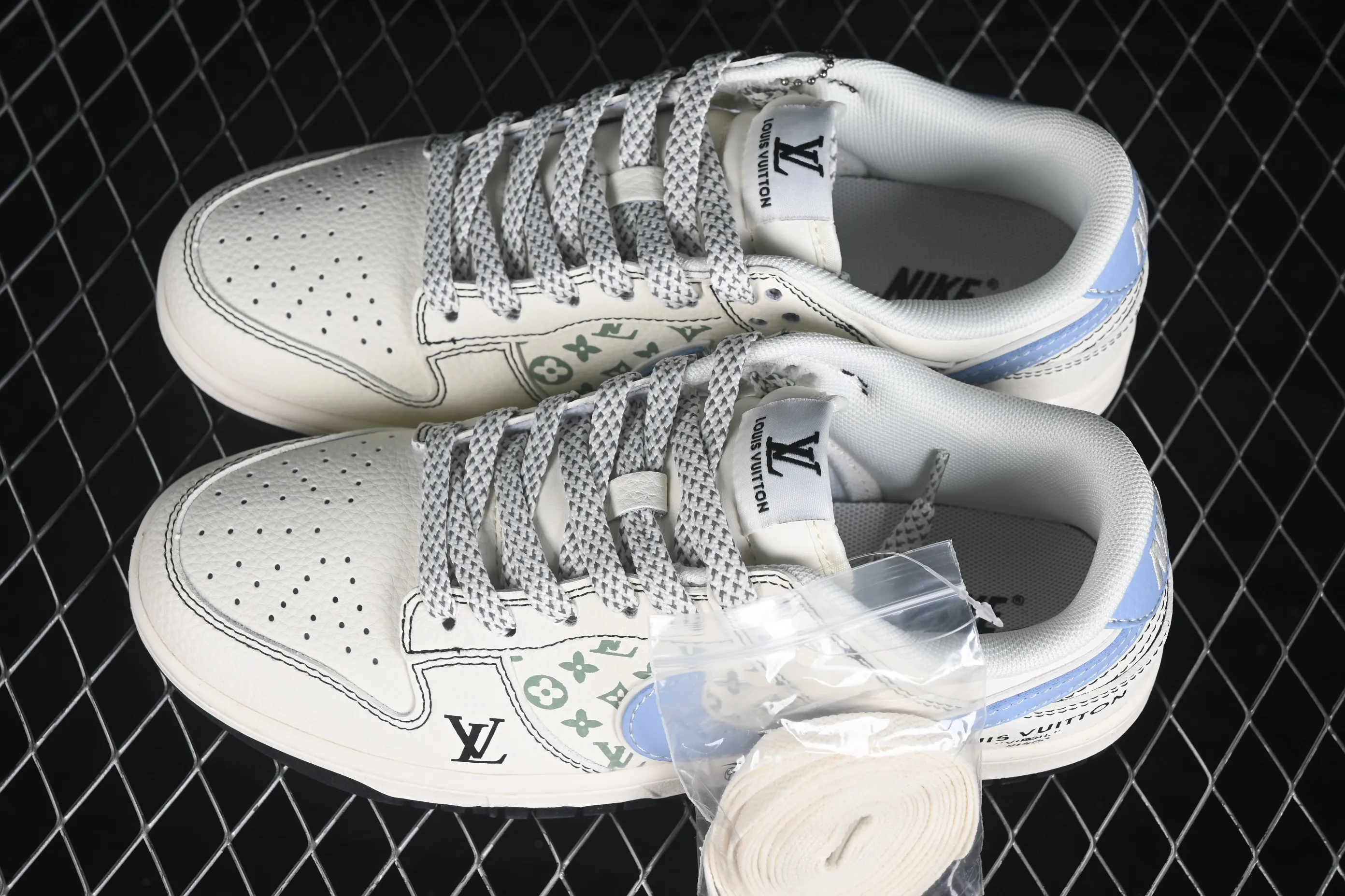 All categories Nk SB Dunk Series Nk SB Dunk Low High-end customized low-top sneakers Nike SB Dunk Low joint model High-end customized low-top casual skateboard shoes XX3168-143